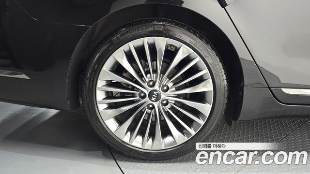 Kia K7 из Кореи Encar