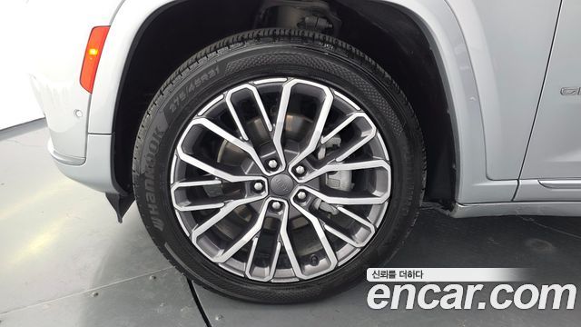 Jeep Cherokee L 3.6 Summit Reserve — пробег 122 030 км