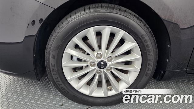 Kia K7 из Кореи Encar