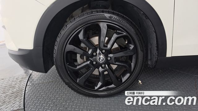 Ssangyong TIBOLI LX 2WD HI-DLX — пробег 103 894 км
