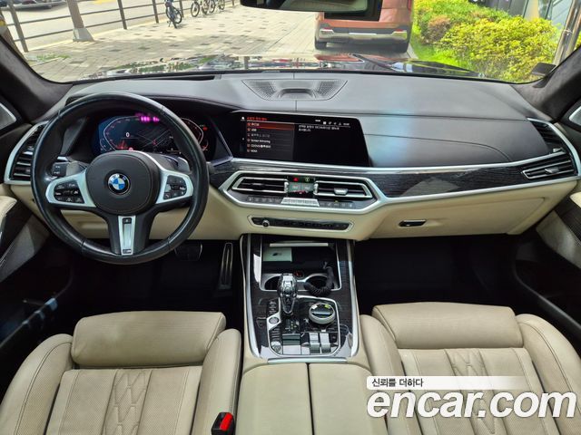 BMW X7 xDrive 40i M Sport 6STR — пробег 65 000 км — фото 5 из 5