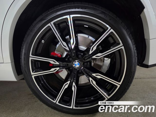 BMW X5 M60i — пробег 6 102 км — фото 5 из 5