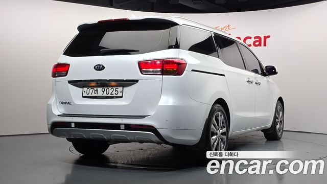 Kia Carnival из Кореи Encar