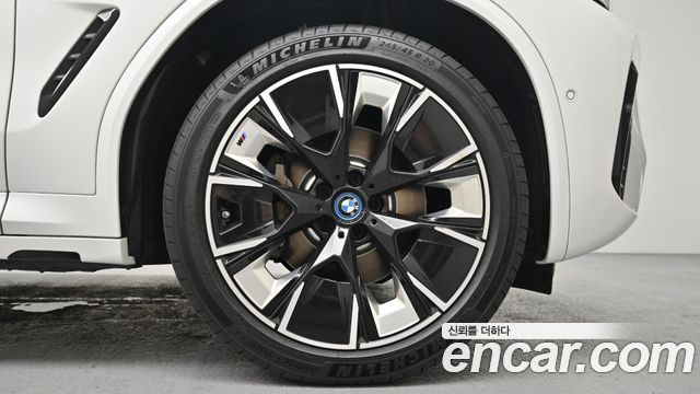 BMW iX3 M Sports — пробег 87 217 км — фото 5 из 5