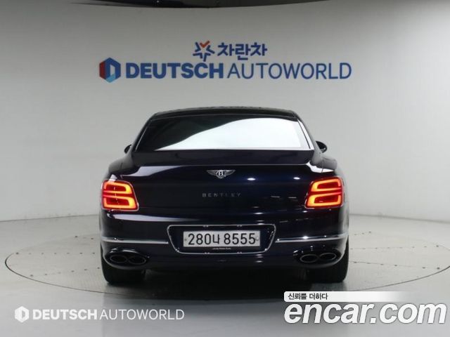 Bentley Flying Spur 4.0 — пробег 32 555 км — фото 4 из 5