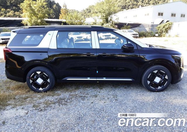 Kia Carnival HEV 9seater Nobless — пробег 1 км — фото 5 из 5
