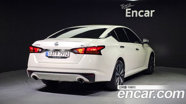 Nissan Altima из Кореи Encar