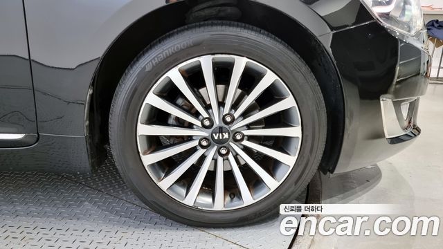 Kia K7 LPI 3.0 Prestige — пробег 180 311 км