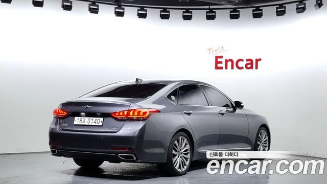 Hyundai Genesis из Кореи Encar