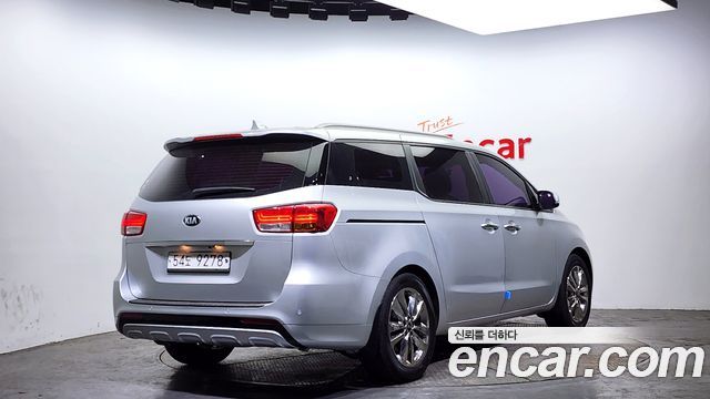 Kia Carnival из Кореи Encar