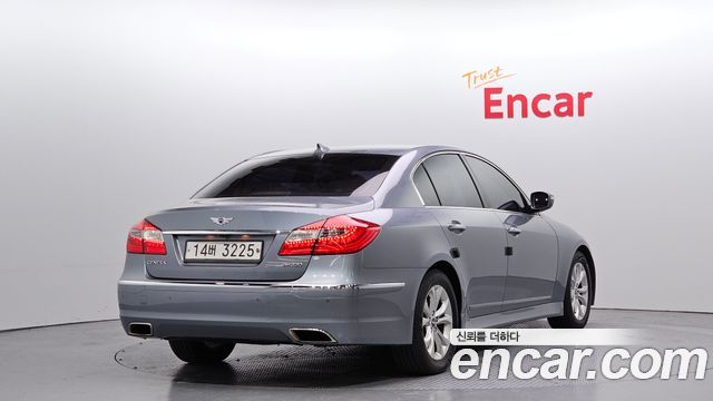 Hyundai Genesis из Кореи Encar