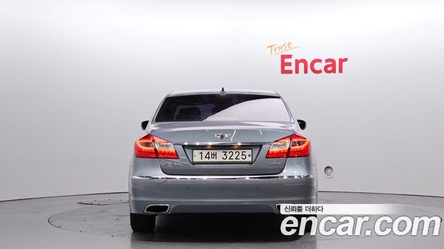 Hyundai Genesis из Кореи Encar