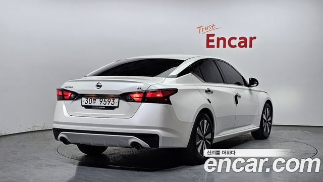 Nissan Altima из Кореи Encar