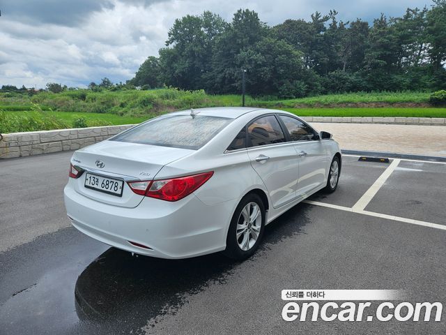 Hyundai Sonata Premier — пробег 99 000 км