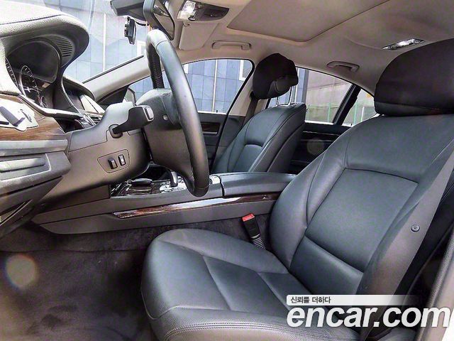 BMW 7-Series 740i — пробег 147 334 км