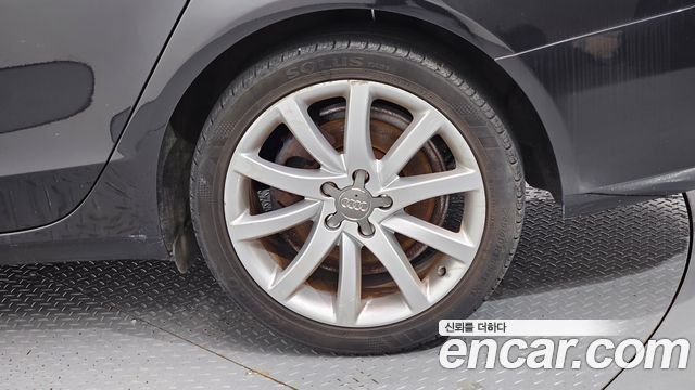 Audi A4 2.0 TDI dynamic B8 — пробег 71 972 км
