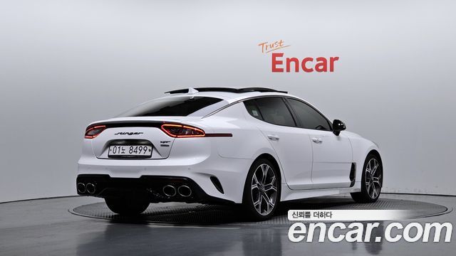 Kia Stinger 3.3 Turbo AWD GT — пробег 76 879 км
