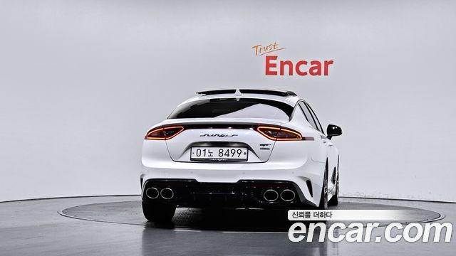 Kia Stinger 3.3 Turbo AWD GT — пробег 76 879 км