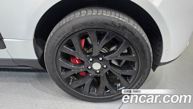 Land Rover Range Rover 4.4 SDV8 Vogue SE DIESEL — пробег 131 552 км