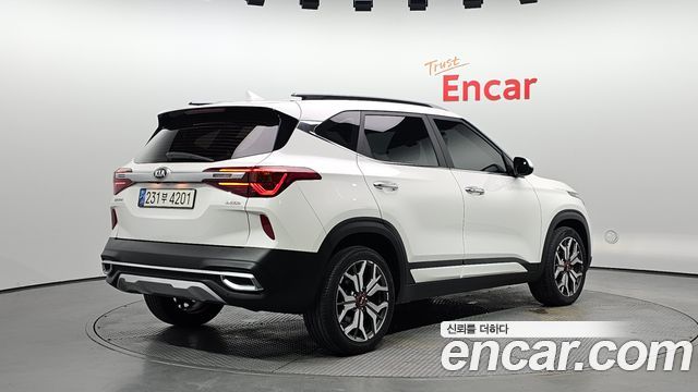 Kia Seltos из Кореи Encar