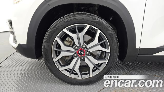 Kia Seltos из Кореи Encar
