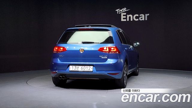 Volkswagen Golf 2.0 TDI Premium — пробег 138 400 км