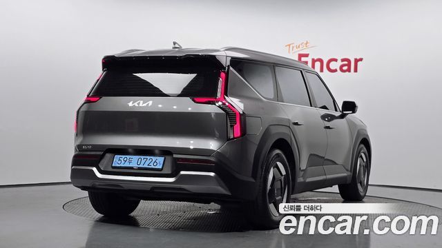 Kia EV9 из Кореи Encar