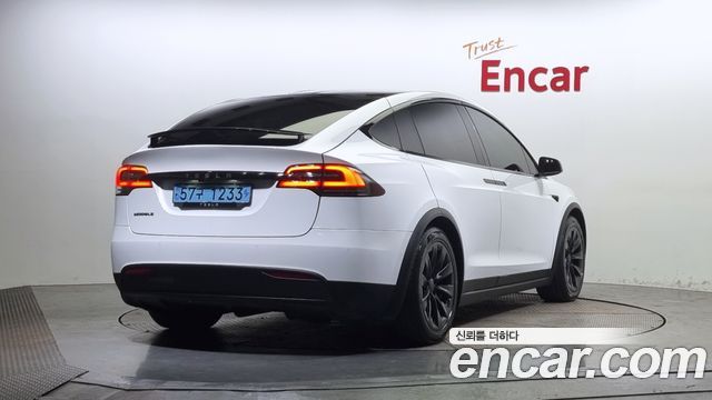 Tesla Model X 75D — пробег 122 889 км