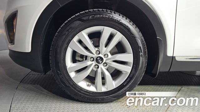 Kia Sorento Diesel 2.0 2WD Luxury — пробег 194 707 км