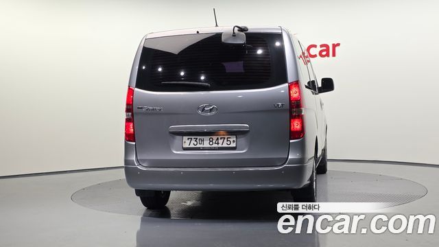 Hyundai Starex Wagon 11-Seater Smart — пробег 124 940 км