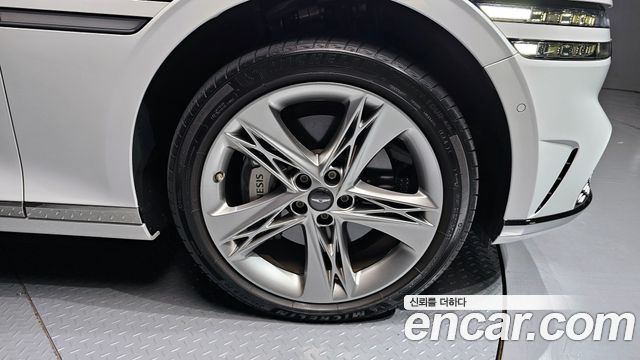 Genesis G90 Gasoline 3.5 Turbo AWD — пробег 65 032 км