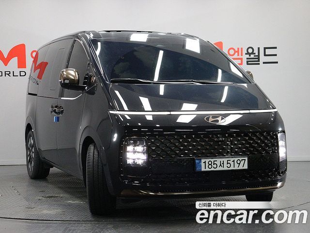 Hyundai Staria 4WD Lounge 7-Seater Inspiration — пробег 1 340 км