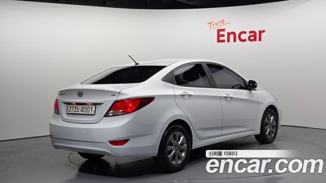 Hyundai Accent из Кореи Encar