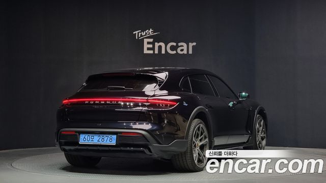 Porsche Taycan 4S Cross Turismo — пробег 34 545 км
