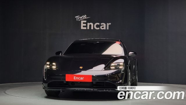 Porsche Taycan 4S Cross Turismo — пробег 34 545 км
