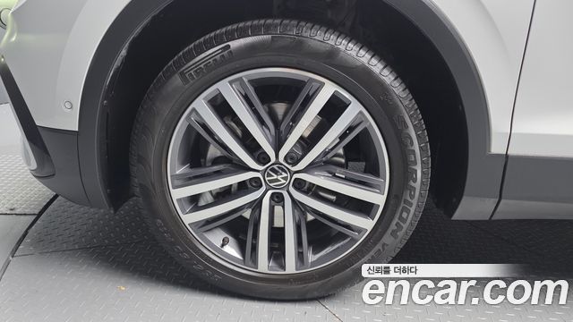 Volkswagen Tiguan 2.0 TSI Prestige — пробег 53 040 км