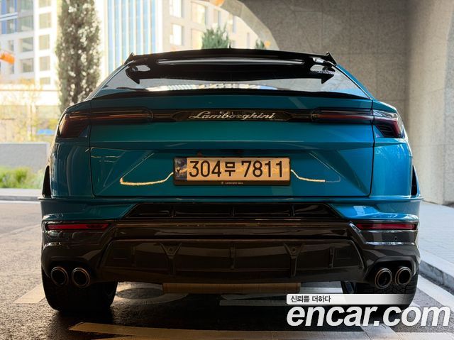 Lamborghini Urus из Кореи Encar