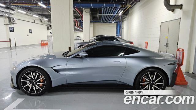 Astonmartin Vantage 4.0 V8 Coupe — пробег 7 000 км