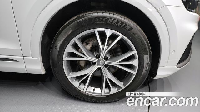 Audi Q8 50 TDI Quattro Premium — пробег 66 517 км