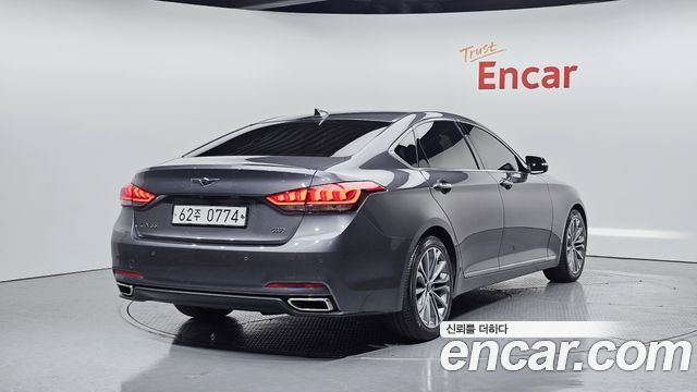 Hyundai Genesis из Кореи Encar