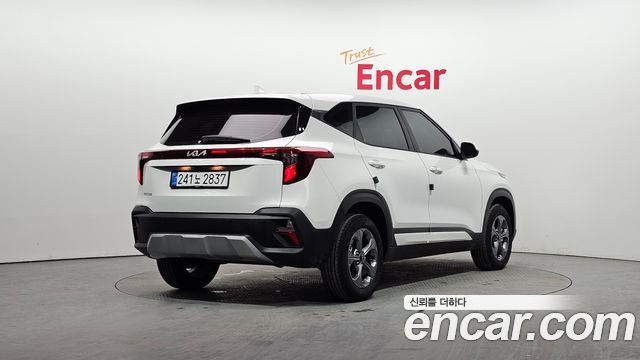 Kia Seltos из Кореи Encar