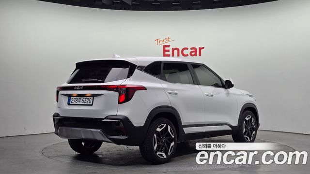 Kia Seltos из Кореи Encar