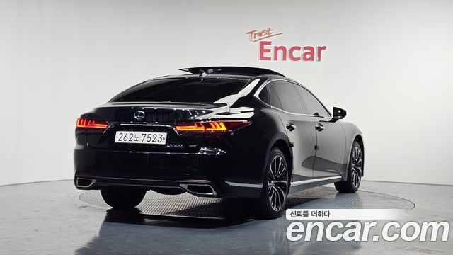 Lexus LS из Кореи Encar