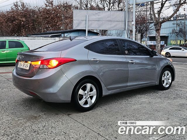 Hyundai AVANTE M16 GDI Luxury — пробег 123 930 км — фото 5 из 5