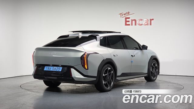 Kia EV4 из Кореи Encar