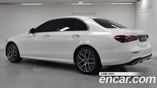 Mercedes-Benz E-Class из Кореи Encar