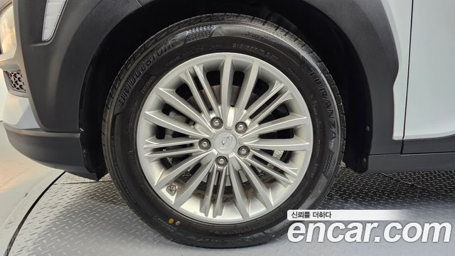 Hyundai Kona из Кореи Encar