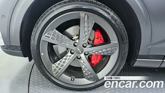 Genesis GV70 из Кореи Encar