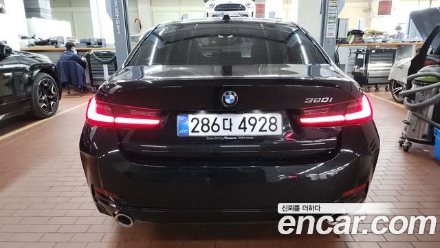 BMW 3-Series из Кореи Encar