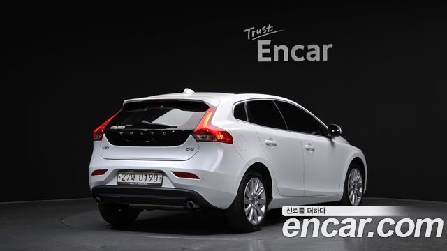 Volvo V40 из Кореи Encar